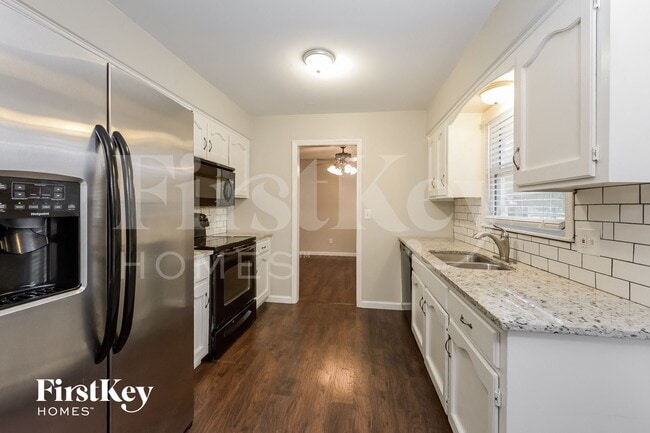 Photo - 1300 SW 22nd St