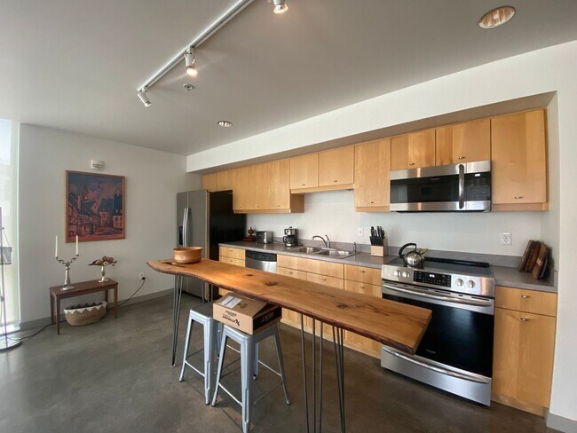 Photo - $2,400 | 1 Bedroom, 2 Bathroom Luxury Cond... Unit 709