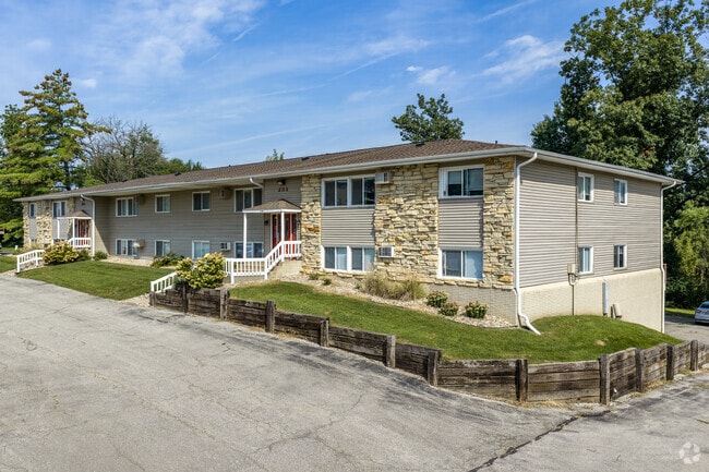Continental Terrace Apartments