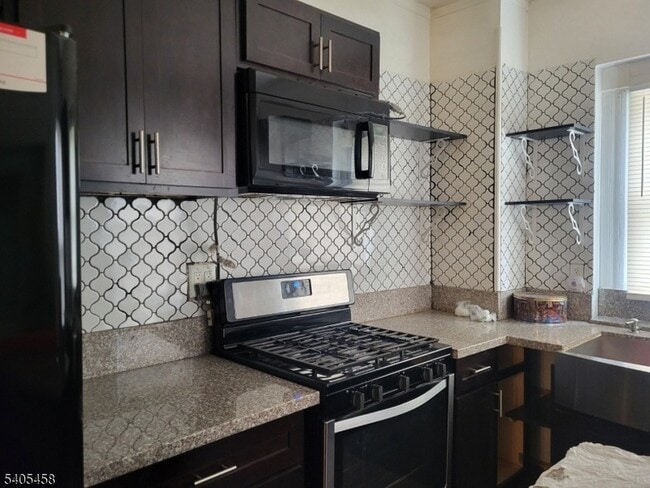 Photo - 258 Chambers St