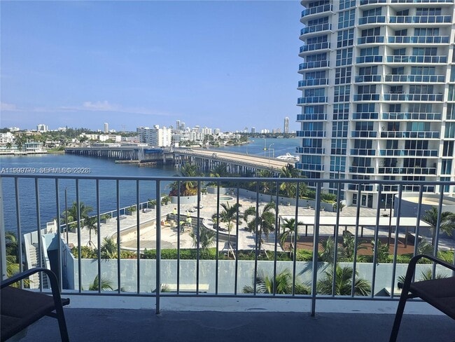 Building Photo - 1865 79th Street Causeway Unit 8E