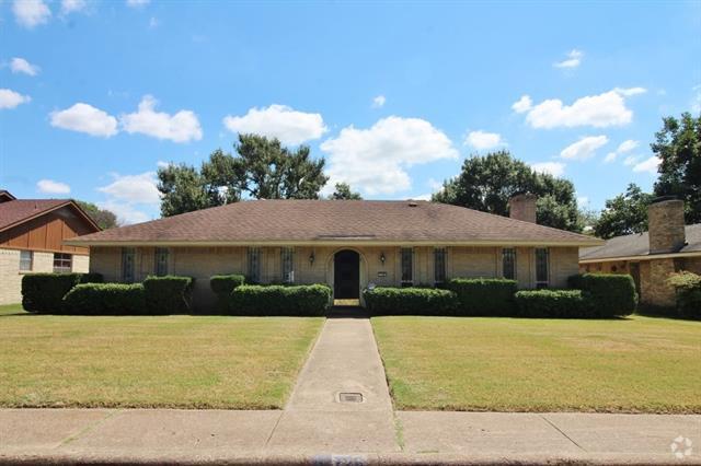 Building Photo - 726 Ridge Crest Dr Rental