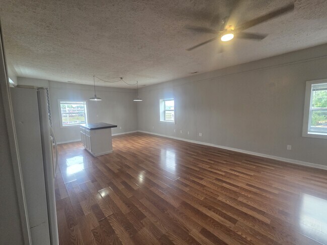 501 Frisco St Unit 2