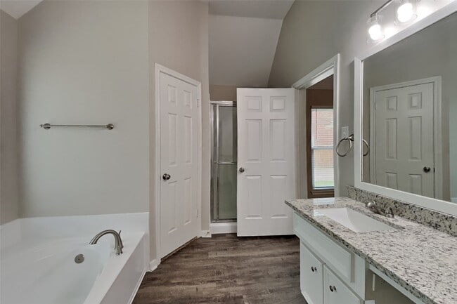 Photo - 1315 Forest Hollow Dr