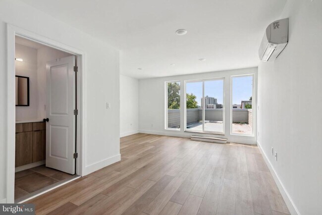 Photo - 4214 Powelton Ave
