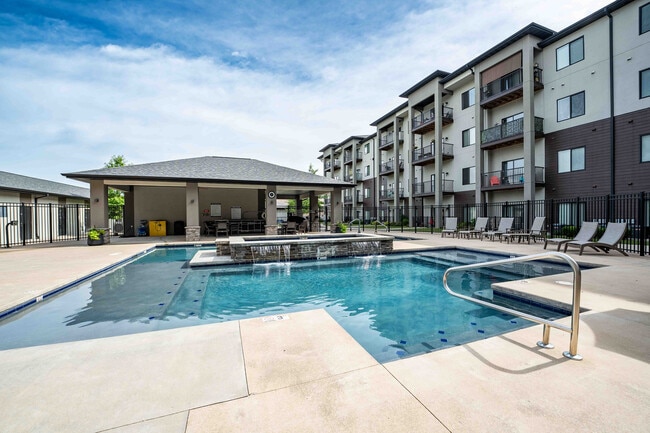 Building Photo - Veranda Vistas