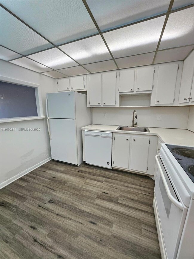 Photo - 1200 NE Miami Gardens Dr Unit 812W
