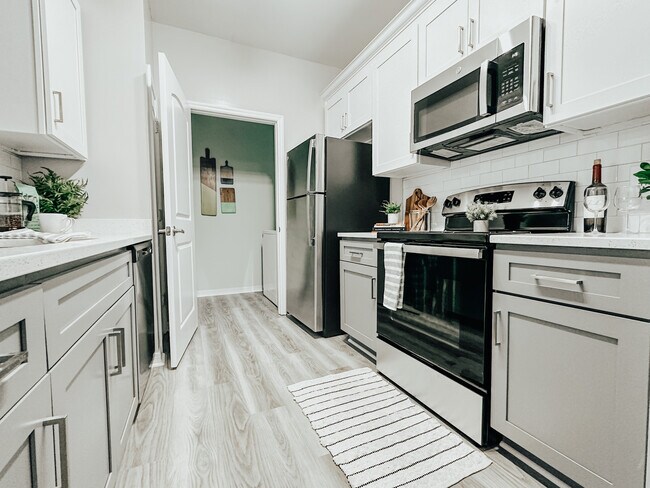 Photo - Monticello at Town Center