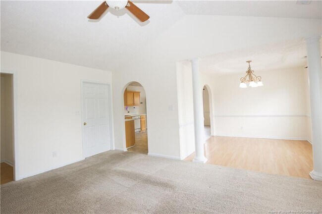 Photo - 106 Harvest Ln