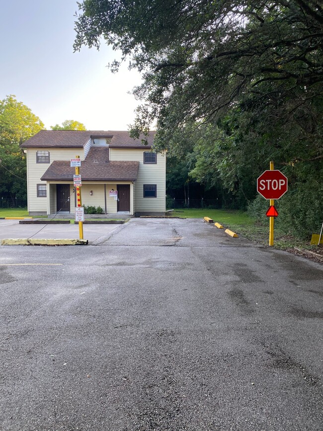 Photo - 618 reppert street Townhome