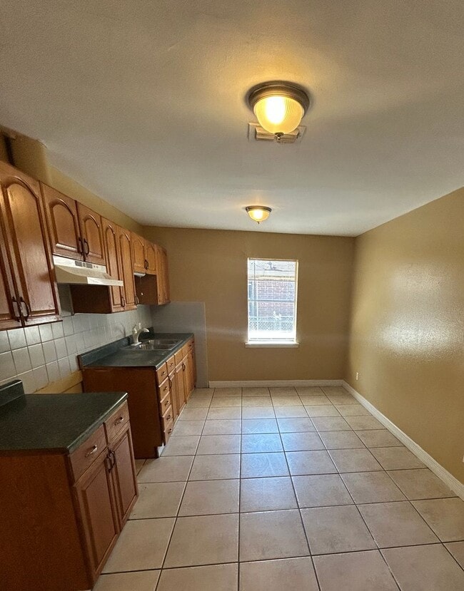 2032 Addition St