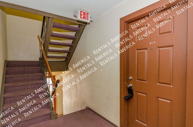 6351 N Barcelona Ct
