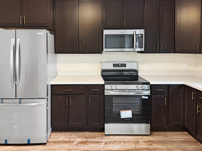 Photo - 607 W Main St