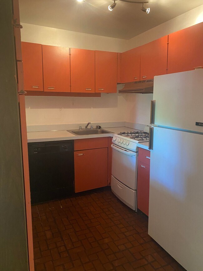 Photo - 950 25th St NW Unit 809n