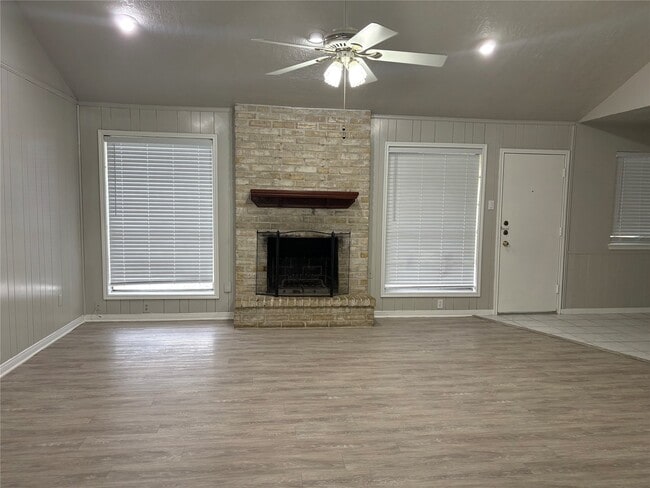 Photo - 7103 Stoney River Dr