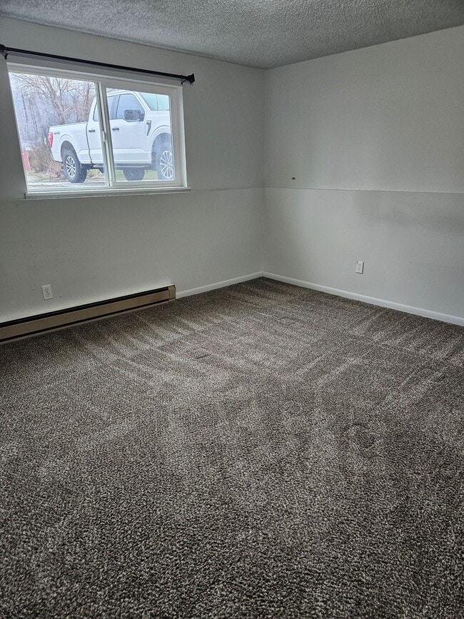 Photo - 15822 E Heroy Ave