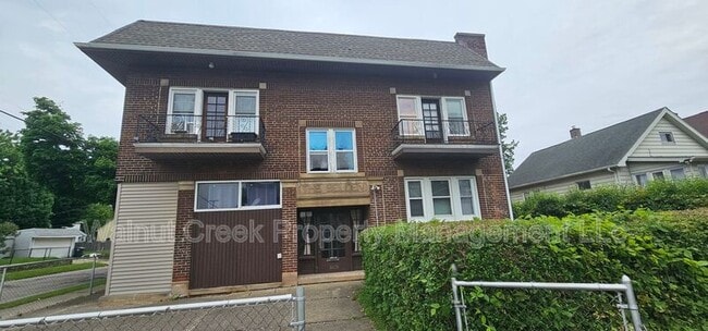 Building Photo - 3319 W 126th St Unit 2