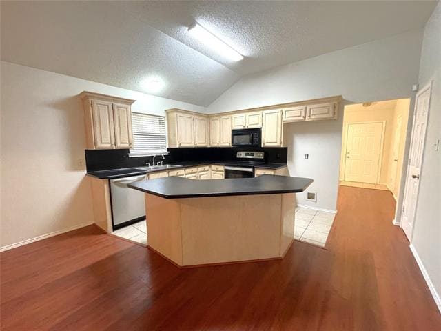 Photo - 5923 Sterling Green Trail