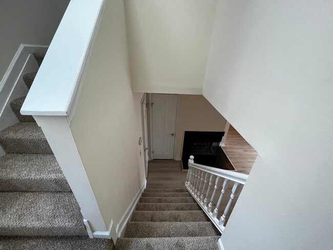 Photo - 343 Lee's Ml Dr