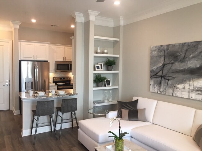 Photo - Luxury Living – Steps from Everything!! Unit 21AN1