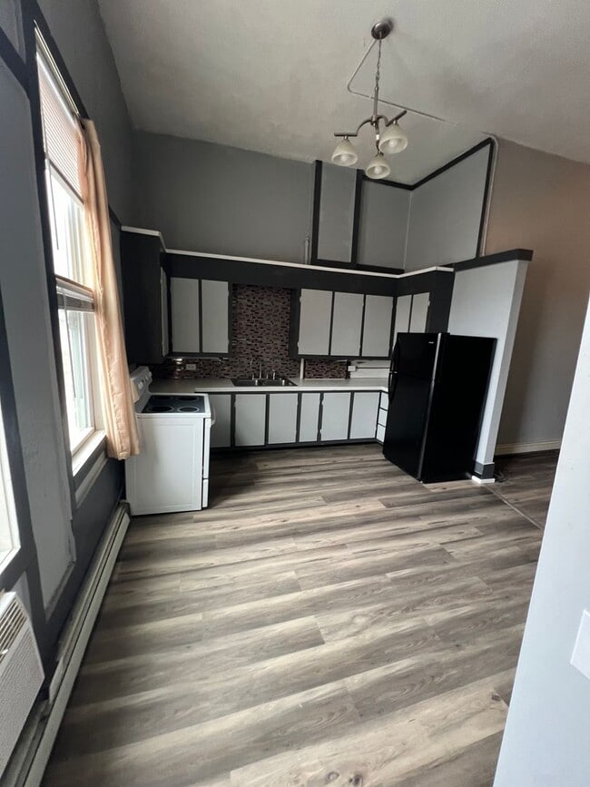 Photo - 317 S Clinton Ave Unit Apartment # A