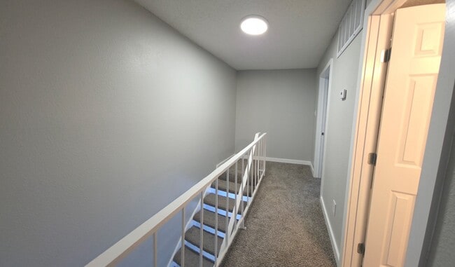 Photo - Skylar Pointe