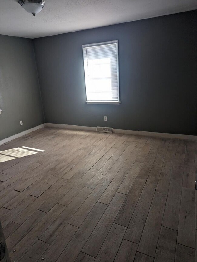 Photo - COMING SOON! 2 Bedroom, 1 Bathroom Duplex!