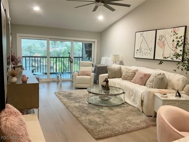 Photo - 922 SW 48th Terrace Unidad 214