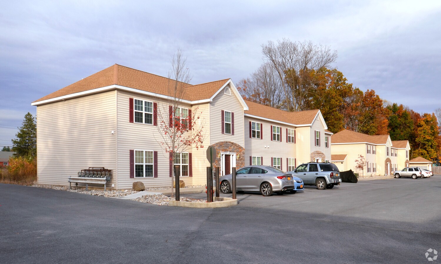 Brookview Estates - Brookview Estates Apartments