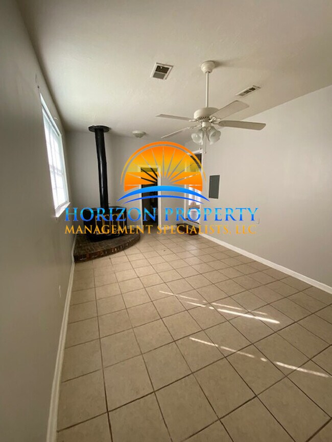 Photo - 2409 Larkwood Cir NW