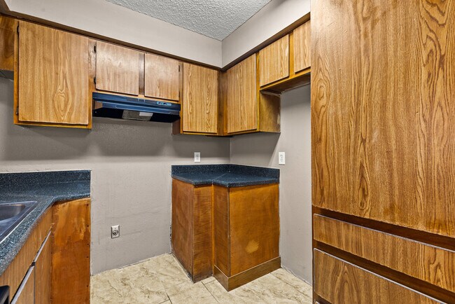 Towne East Village Apartment Homes