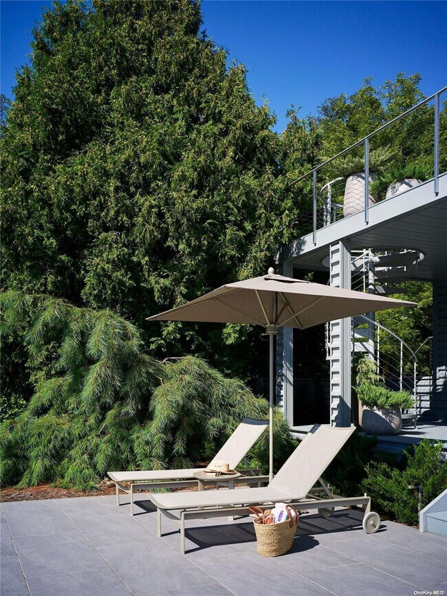 Photo - 27840 Main Rd