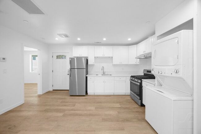 Photo - 308 N Catalina Ave Unidad 4