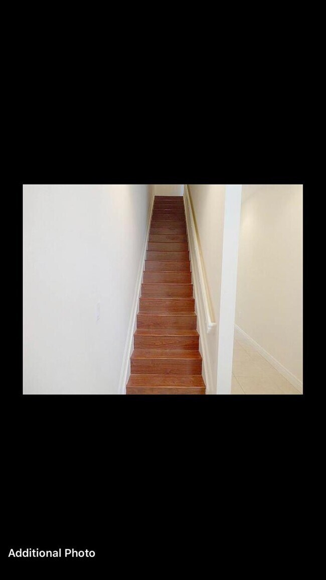 Photo - 6996 Long Pine Cir