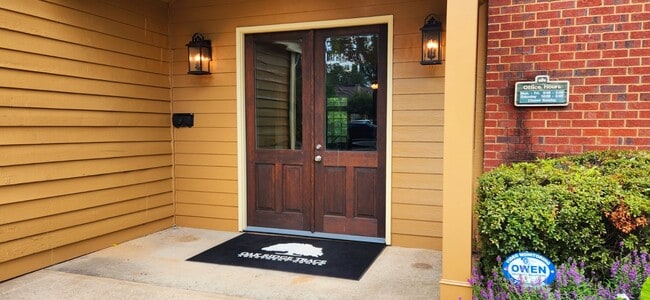 Photo - Oak Ridge Trace