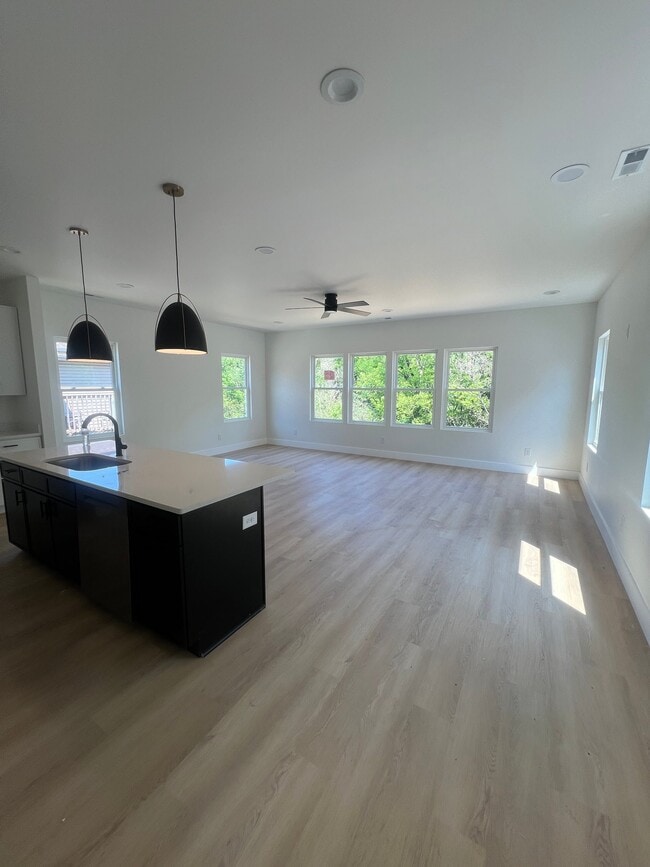 Photo - 1809 Liberia St