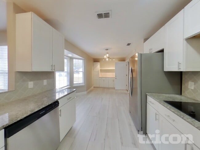 Photo - 3631 Mandarin Woods Dr N