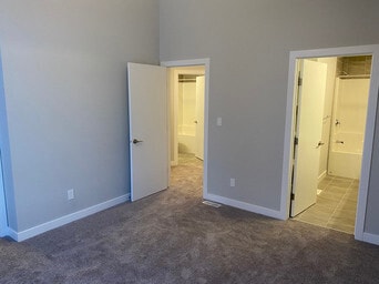 Photo - 50 Ebony Blvd