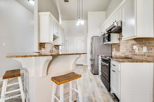 Photo - 205 Quiet Bluff Dr