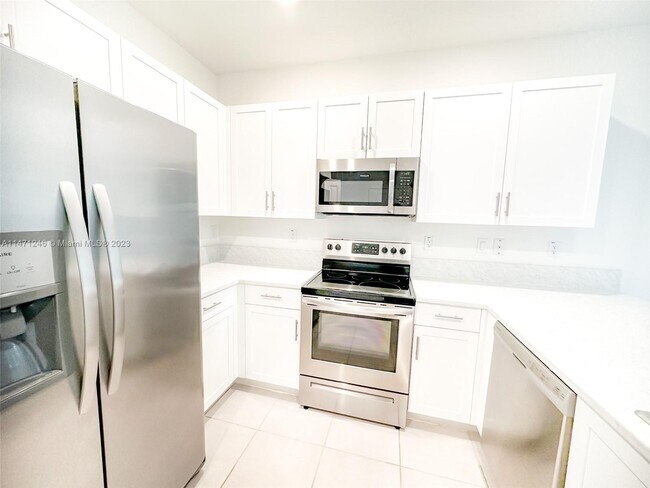 Photo - 1486 SE 26th Ter Unit key gare