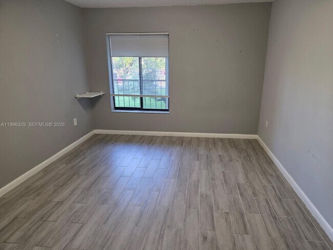 Photo - 8015 SW 107th Ave Unit 221