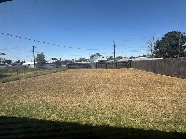 Photo - 3107 Merrill Ave