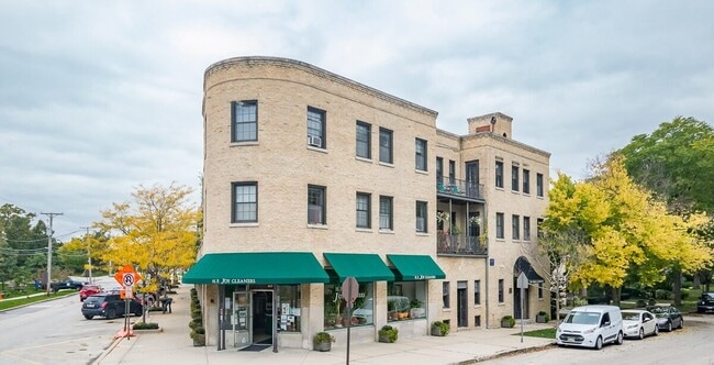 Photo - 730 Judson Ave