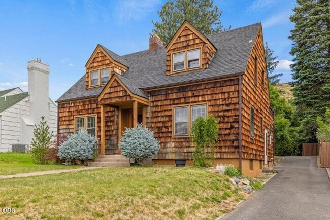 Photo - Super Cute Home on the Terrace