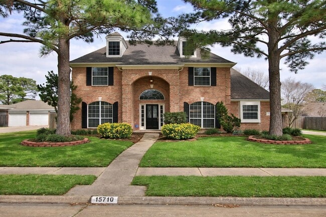 Photo - 15710 Cascading Brook Way