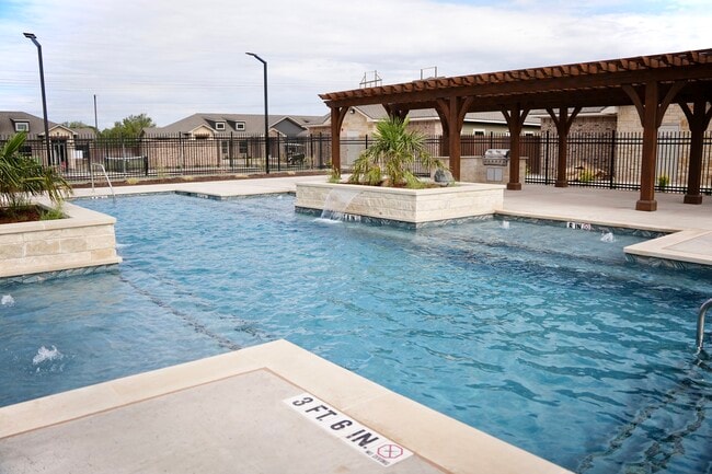 Lounge Pool