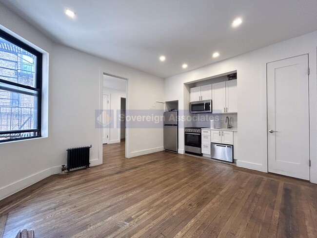 Photo - 45 Tiemann Pl Apartment Unit 5R