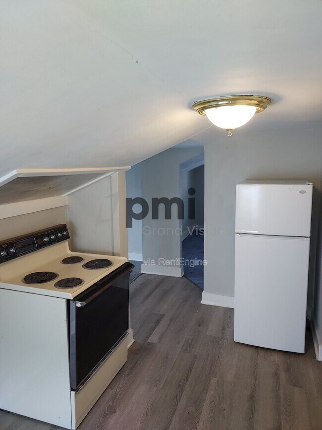 Photo - 1920 E Wood St