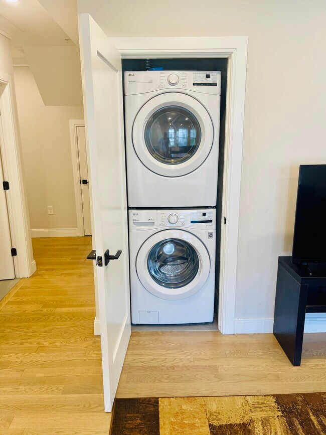 Photo - 47 Ridgemont St Unit 1