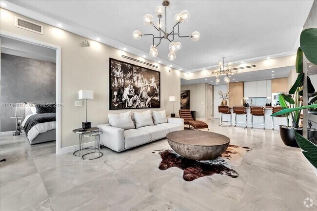 Building Photo - 15701 Collins Ave Unit 4604 Rental